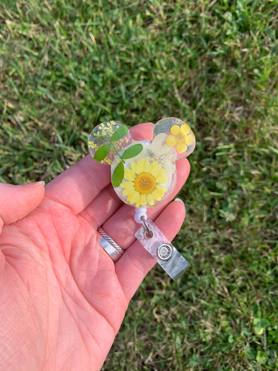 Yellow Pressed Flower Mouse Swivel Badge Reel – HappiestStuffOnEarth